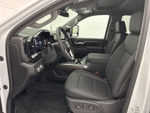 New 2026 GMC Sierra 2500 SLT w/ SLT Premium Package AWD/4WD image 19