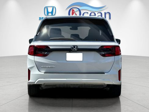 New 2026 Honda Odyssey EX-L image 4