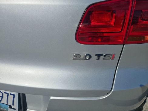 Used 2013 Volkswagen Tiguan S image 22
