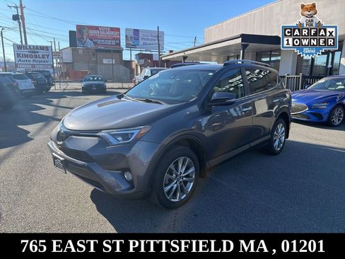 Used 2017 Toyota RAV4 Limited image 3