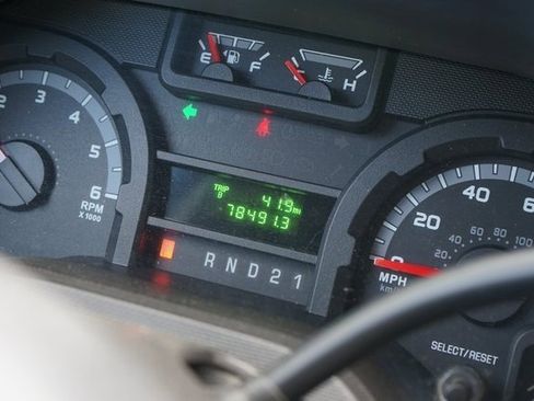 Used 2010 Ford E-150 and Econoline 150 image 7