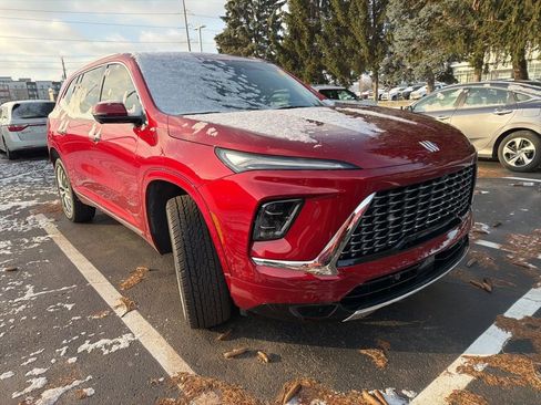 Used 2026 Buick Enclave Avenir w/ Super Cruise Package image 4