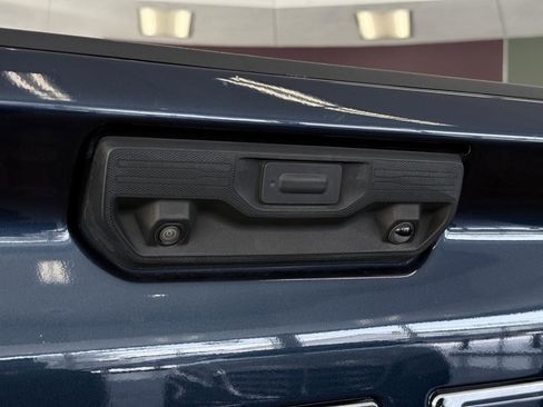 Used 2021 Chevrolet Silverado 2500 LT w/ Convenience Package image 36