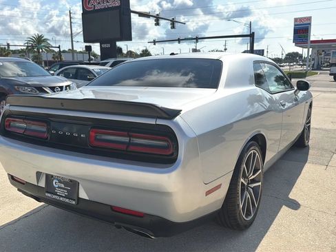 Used 2023 Dodge Challenger R/T RWD image 5