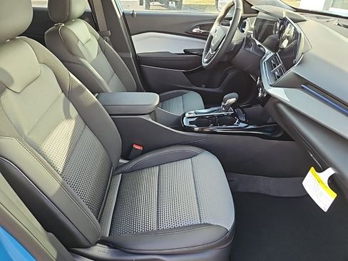 New 2026 Chevrolet Trax LT w/ Driver Confidence Package image 22