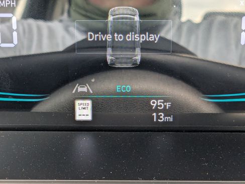 New 2026 Hyundai Elantra Hybrid FWD image 30