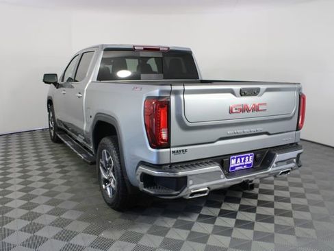 New 2026 GMC Sierra 1500 SLT image 25