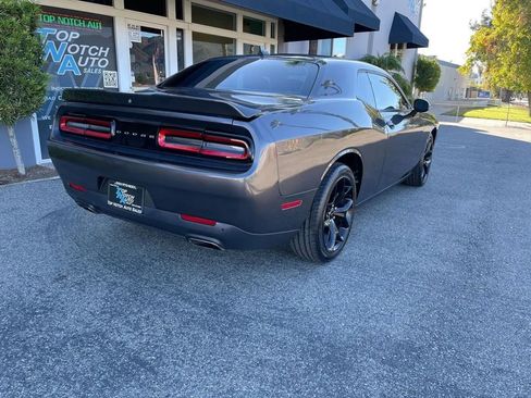 Used 2015 Dodge Challenger SXT Plus image 5