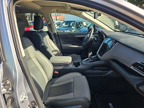 Certified 2025 Subaru Outback Onyx Edition AWD/4WD image 10