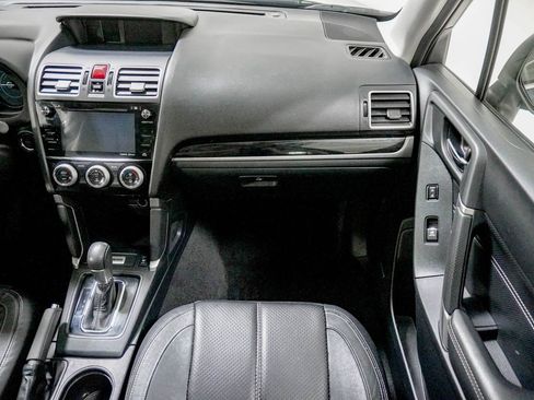 Used 2018 Subaru Forester 2.5i Touring image 32