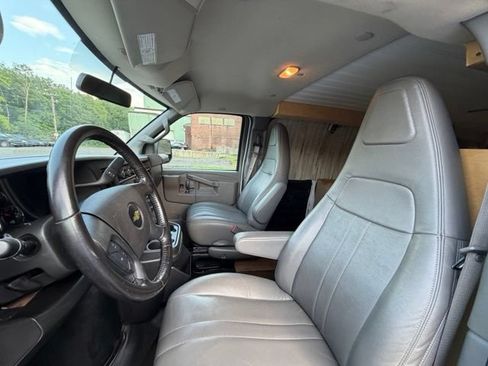 Used 2021 Chevrolet Express 2500 w/ Driver Convenience Package RWD image 21