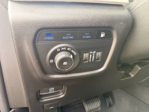 Used 2024 Jeep Grand Cherokee Limited 4xe AWD/4WD image 17