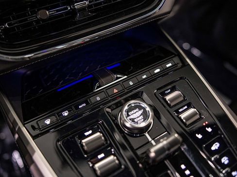 New 2026 Aston Martin DBX 707 image 29