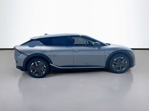 New 2026 Kia EV6 Light RWD image 8
