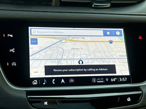 Used 2025 Cadillac XT5 Premium Luxury w/ Technology Package image 39