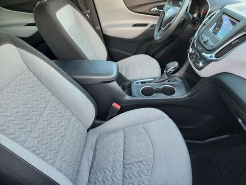 Used 2022 Chevrolet Equinox LS w/ LPO, Floor Liner Package FWD image 19