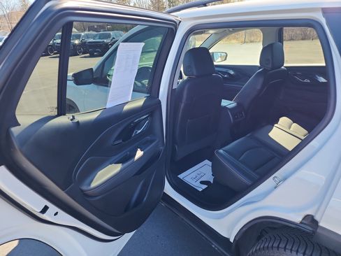 Certified 2023 GMC Terrain AT4 AWD/4WD image 26