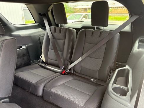 Used 2019 Ford Explorer XLT FWD image 13