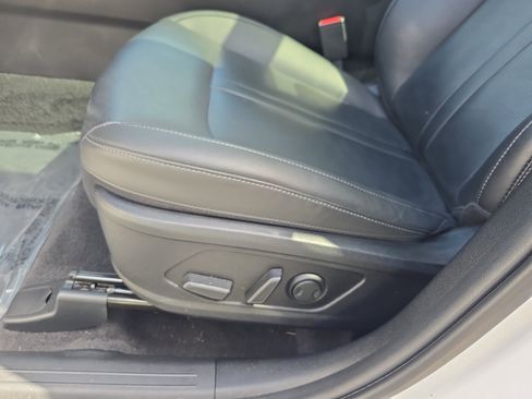 Used 2025 Kia Sorento SX FWD image 33