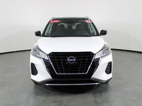 Certified 2023 Nissan Kicks SV FWD image 14