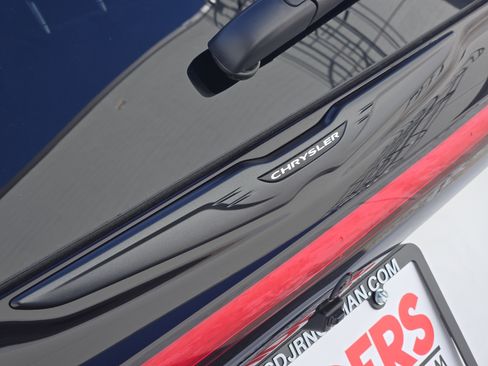 New 2026 Chrysler Pacifica Select w/ S Appearance Package image 7