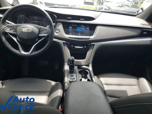 Certified 2023 Cadillac XT6 Luxury FWD image 18