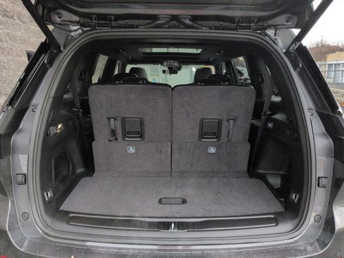 New 2025 Jeep Grand Cherokee L Limited w/ Black Appearance Package image 22