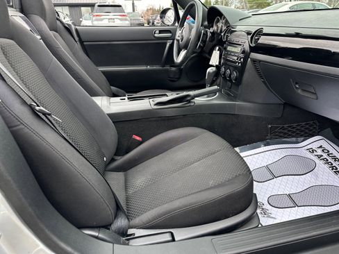 Used 2008 MAZDA MX-5 Miata Touring image 20