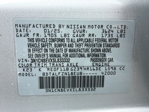 Used 2025 Nissan Versa SV FWD image 30