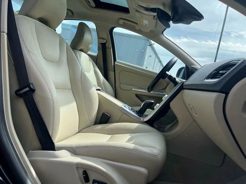 Used 2015 Volvo S60 T5 Premier image 13