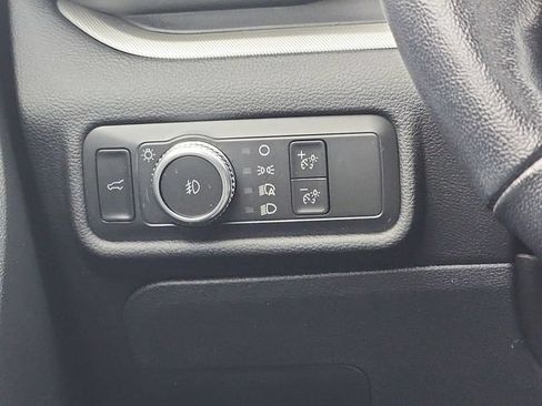 Certified 2022 Ford Explorer XLT w/ Equipment Group 202A AWD/4WD image 12