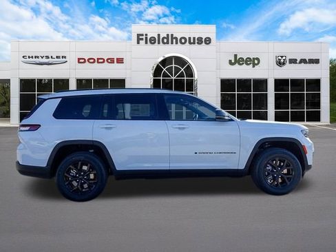 New 2025 Jeep Grand Cherokee L Altitude image 5