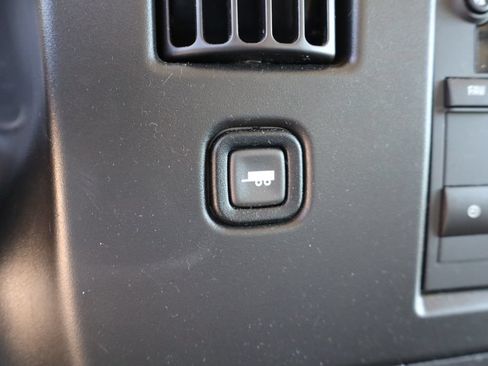 Used 2022 Chevrolet Express 3500 w/ Power Convenience Package RWD image 18