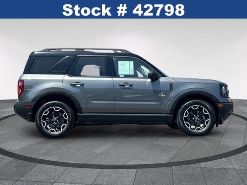 Certified 2025 Ford Bronco Sport Outer Banks w/ Outer Banks Tech Package+ AWD/4WD image 4