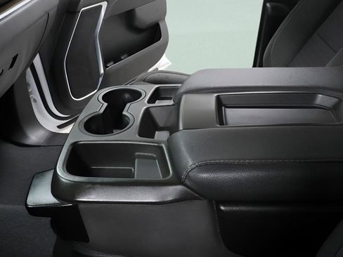 Used 2023 Chevrolet Silverado 1500 LT AWD/4WD image 19