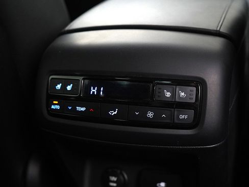 Used 2024 Hyundai Palisade Calligraphy image 17