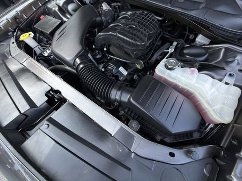 Used 2023 Dodge Challenger SXT RWD image 29