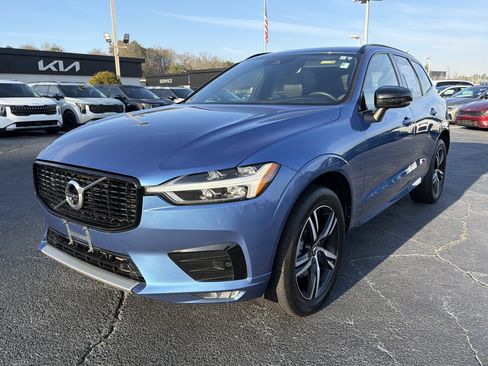 Used 2021 Volvo XC60 T5 R-Design image 2