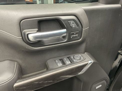 Used 2020 Chevrolet Silverado 1500 LTZ w/ LTZ Convenience Package AWD/4WD image 22