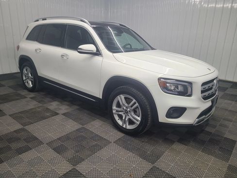 Used 2021 Mercedes-Benz GLB 250 4MATIC image 12