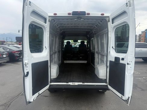 Used 2024 RAM ProMaster 2500 FWD image 19