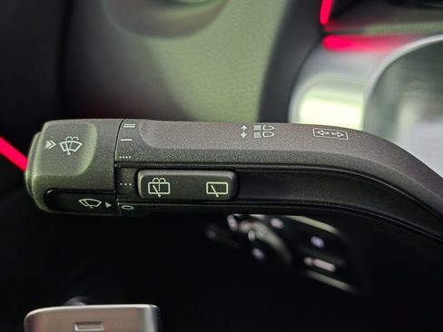 New 2026 Mercedes-Benz GLB 250 4MATIC image 18