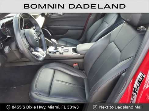 Used 2022 Alfa Romeo Giulia Ti image 16