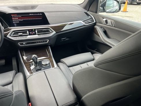 Used 2020 BMW X5 xDrive40i w/ Premium Package image 10