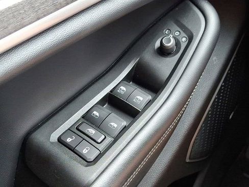 Used 2021 Jeep Grand Cherokee L Limited image 29