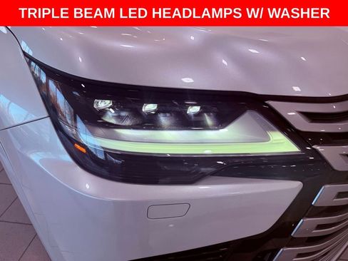 Certified 2022 Lexus LX 600 4WD w/ Luxury Package image 10