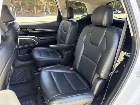 Used 2022 Kia Telluride S image 16