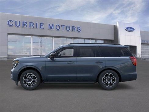 New 2025 Ford Expedition Active image 3