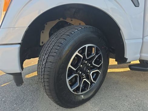 Used 2022 Ford F150 XLT w/ Equipment Group 302A High AWD/4WD image 31