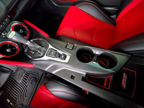 Used 2021 Chevrolet Camaro SS w/ Redline Edition RWD image 38